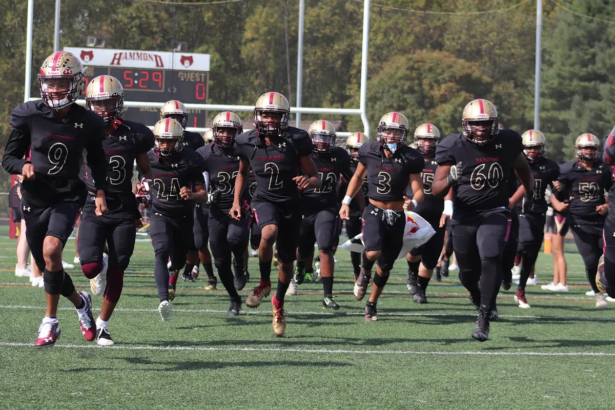 Beginner's Guide to Somerset High School Football Games: Tickets, Parking, and Traditions